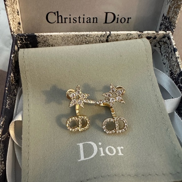 Christian Dior Clair D Lune Earrings CD Logo Star Stud Earrings 😍 - Picture 1 of 7